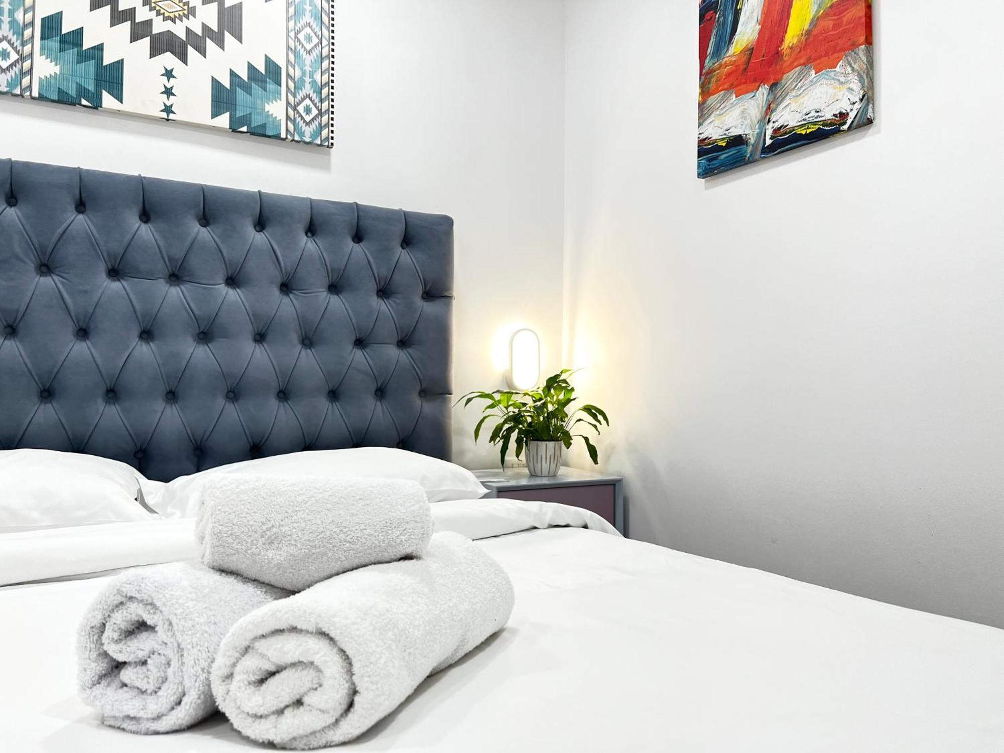 Hotel Square 3*