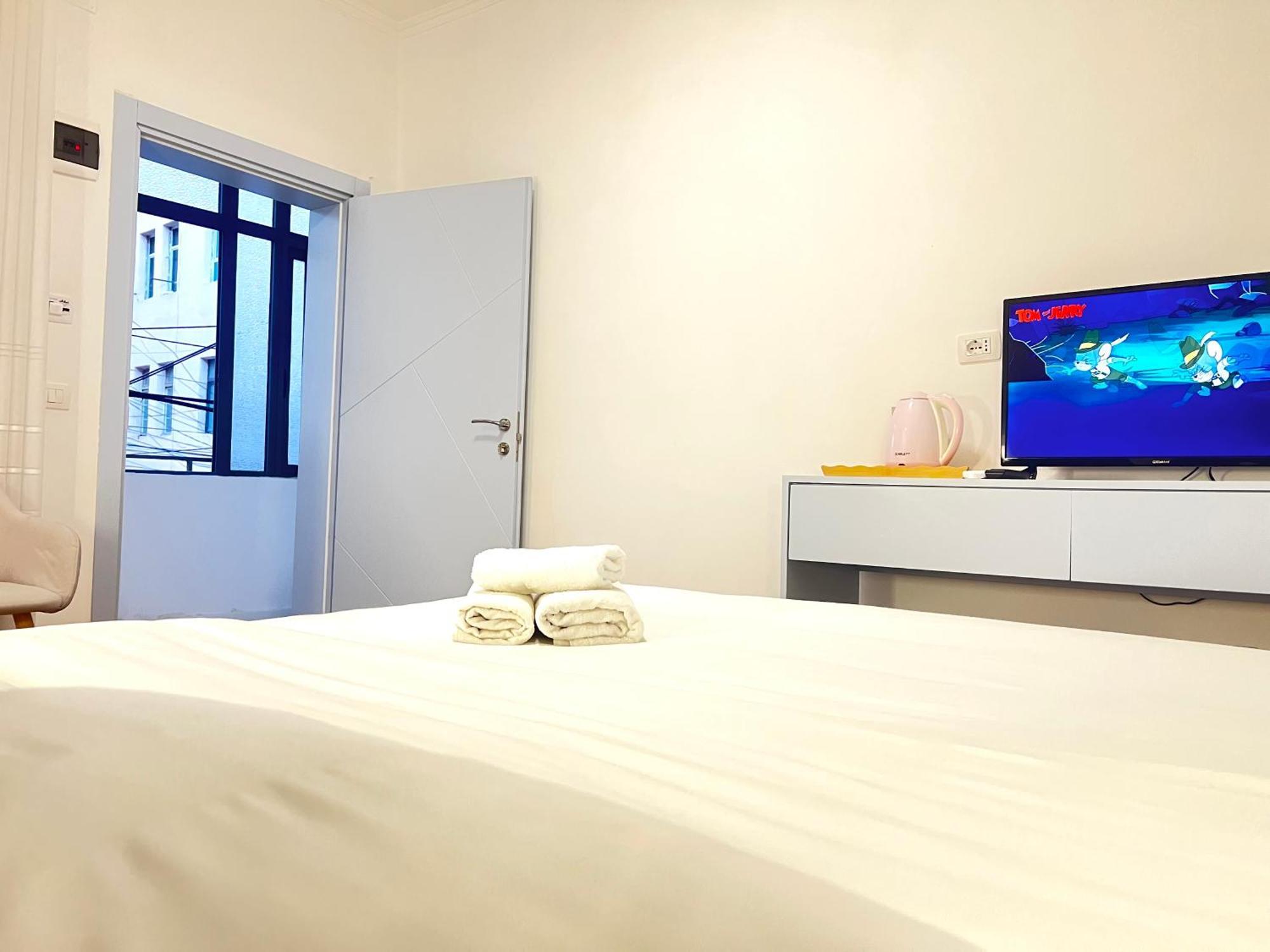 Square 3* Tirana