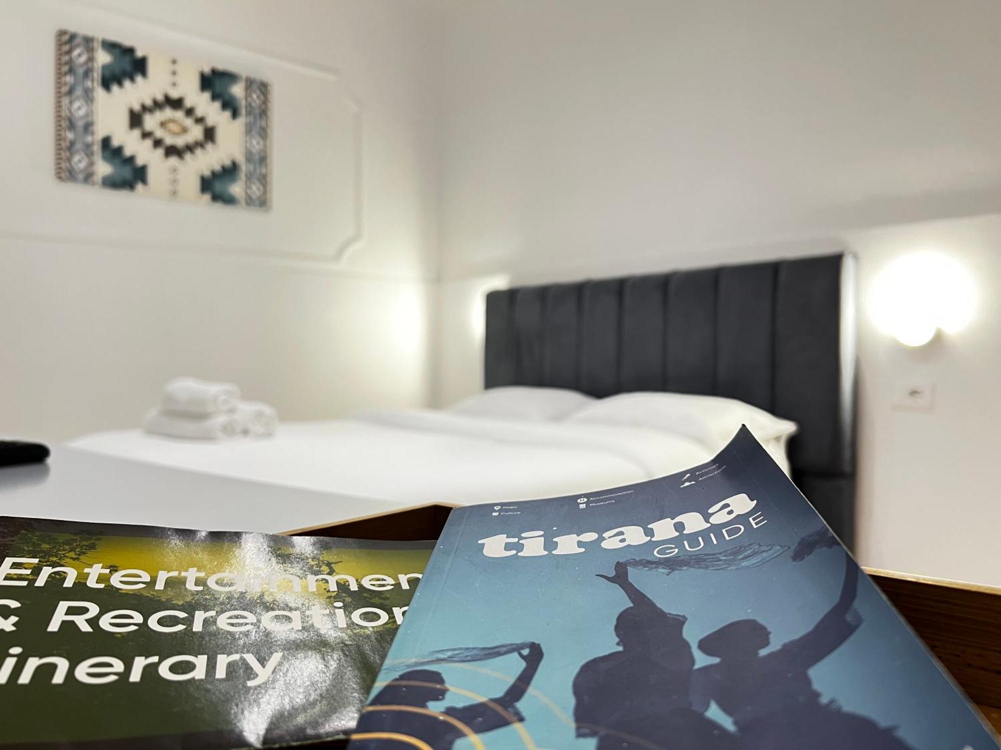 Hotel Square 3*